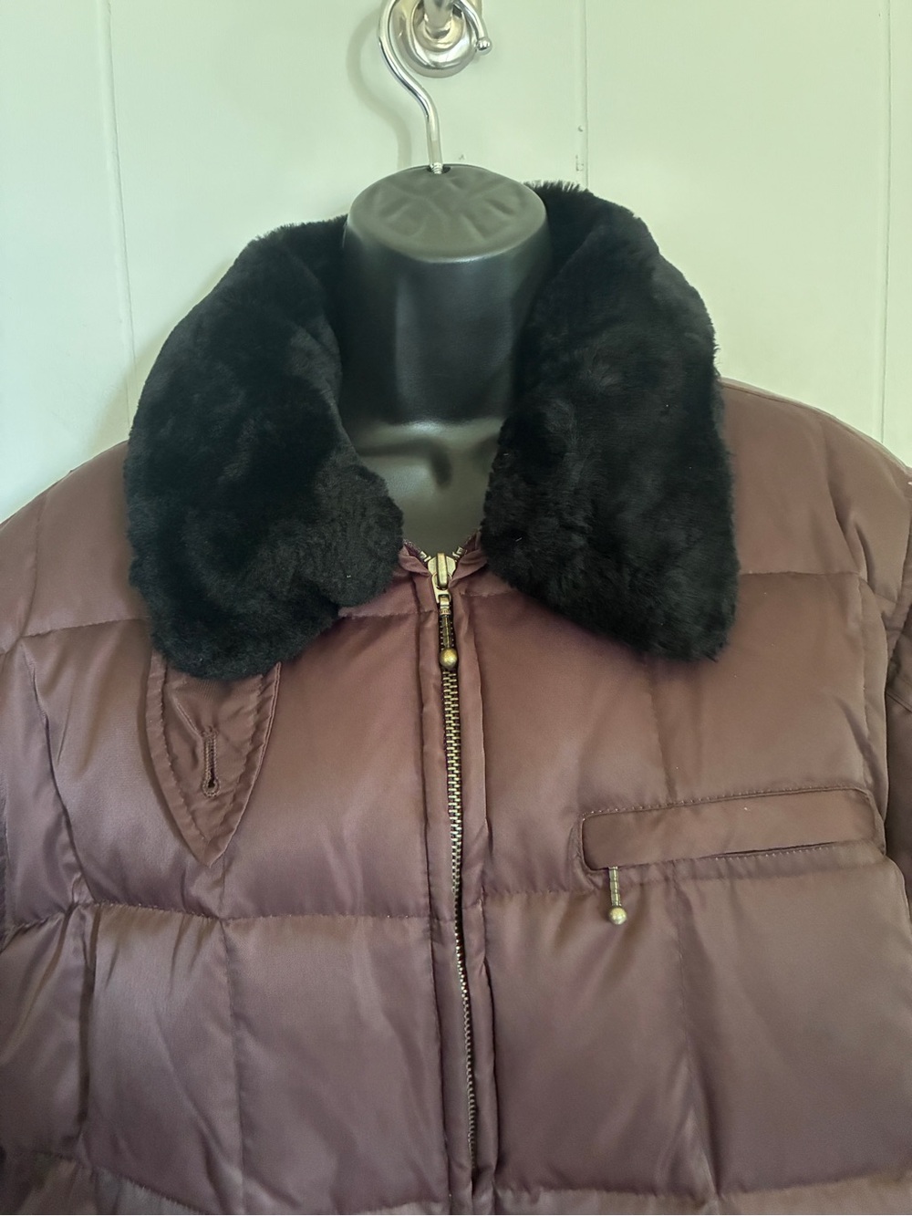 Vintage 90s Worthington Cabincore Plum Puffer Jacket Black Faux Fur Collar Sz PS - Picture 10 of 10